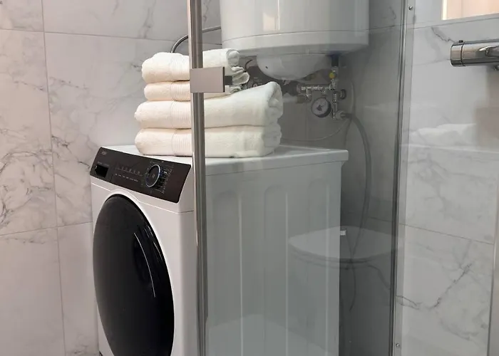 Staro Mesto & Dragon Bridge アパート *